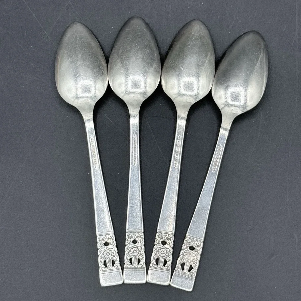Oneida Community CORONATION Silverplate Flatware 1936 Set of 4 Teaspoons Vintage
